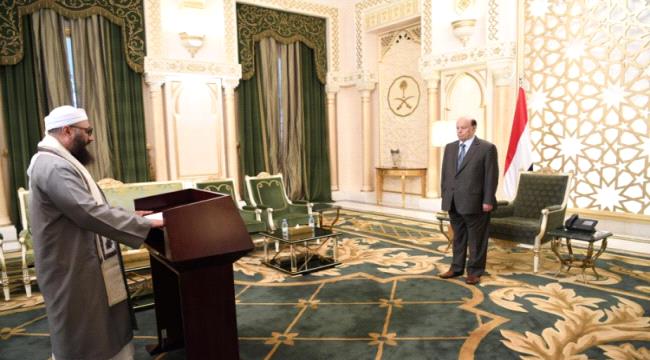 
                     الدكتور درانه يؤدي اليمين الدستورية امام رئيس الجمهورية