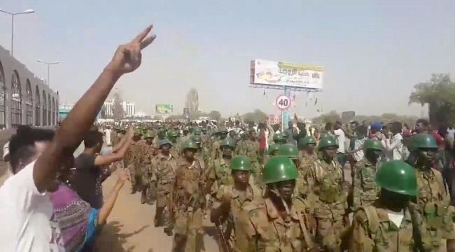 
                      الجيش السوداني يعلن تشكيل مجلس انتقالي في البلاد