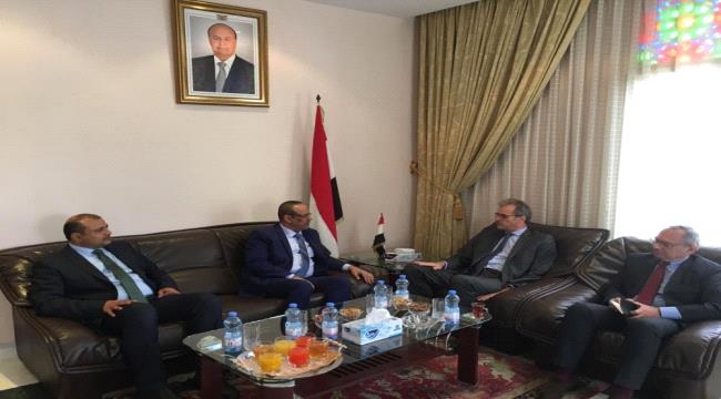 
                     الميسري يلتقي السفير الفرنسي لدى اليمن ويؤكد على ضرورة تطبيق اتفاق الرياض  