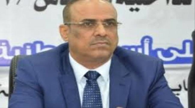 
                     وزير الداخلية يعزي سفير اليمن لدى مصر في وفاة والده