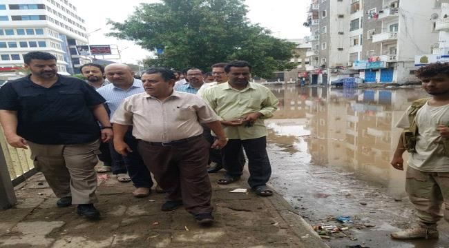 
                     إنطلاق الحملة الشاملة لاعمال النظافة ورفع مخلفات السيول في العاصمة عدن