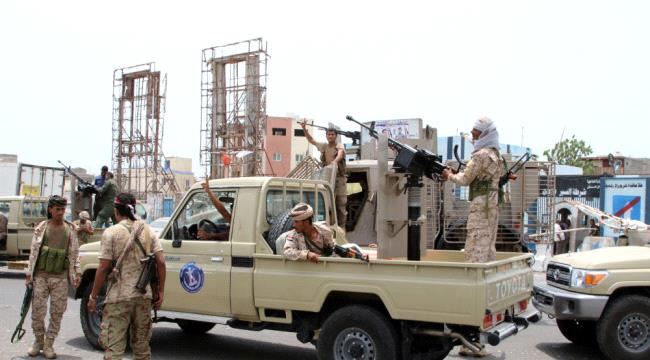 
                     وكالة: حكومة هادي والانتقالي الجنوبي يقتربان من اتفاق ينهي الصراع في عدن