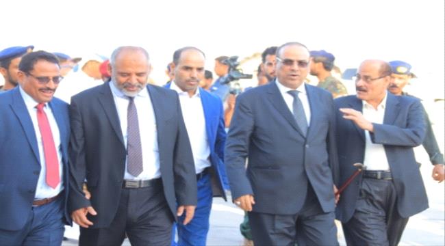 
                     نائب رئيس الوزراء وزير الداخلية وعدد من الوزراء بالحكومة اليمنية يعودون إلى أرض الوطن 