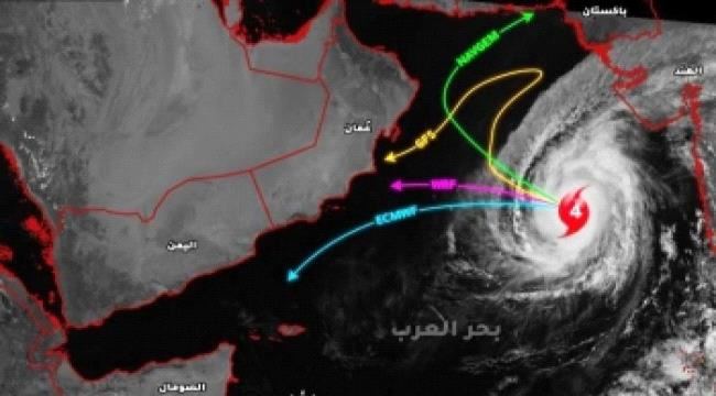 
                     أرصاد حضرموت: إعصار "كيار" انخفض إلى الدرجة الثالثة وتأثيراته لازالت بعيدة عن اليمن