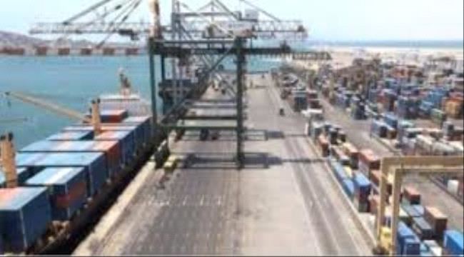 
                     وقف العمل بميناء عدن عقب تعرض عمال لاعتداء من قبل قوة أمنية