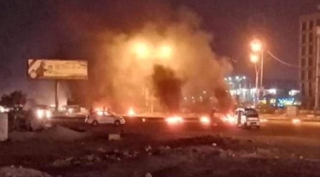 
                     احتجاجات غضب عارمة وواسعة في عدن تنديدا بتردي خدمة الكهرباء