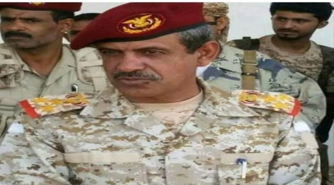 
                     قائد عسكري بالشرعية: بيان الانتقالي انقلابٌ على اتفاق الرياض وهي محاولة إماراتية للضغط على الرئيس هادي