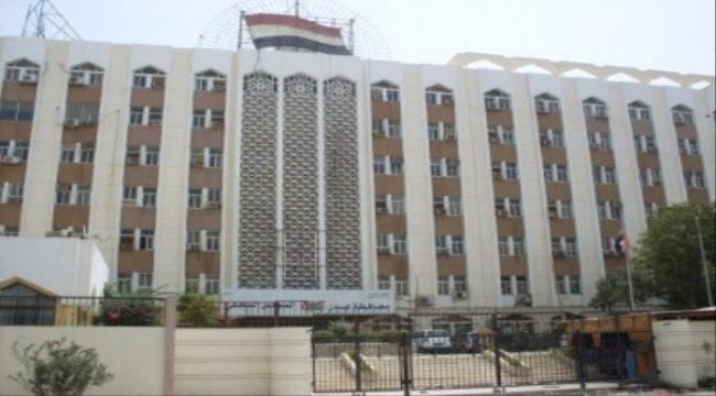 
                     الحزام الأمني يمنع محافظ عدن ومسؤولين حكوميين من الوصول إلى مقرات أعمالهم