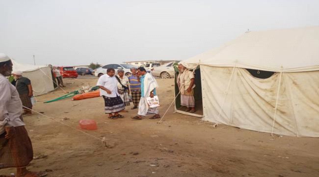 
                     اللواء زنقل والعميد الوليدي يشيدان بمشاركة النساء في مخيمات إعتصام العسكريين أمام مقر التحالف 