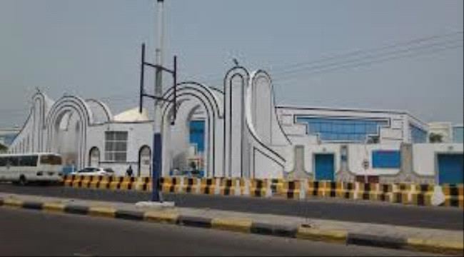 
                     مصادر تكشف أسباب اغلاق مجمع عدن مول